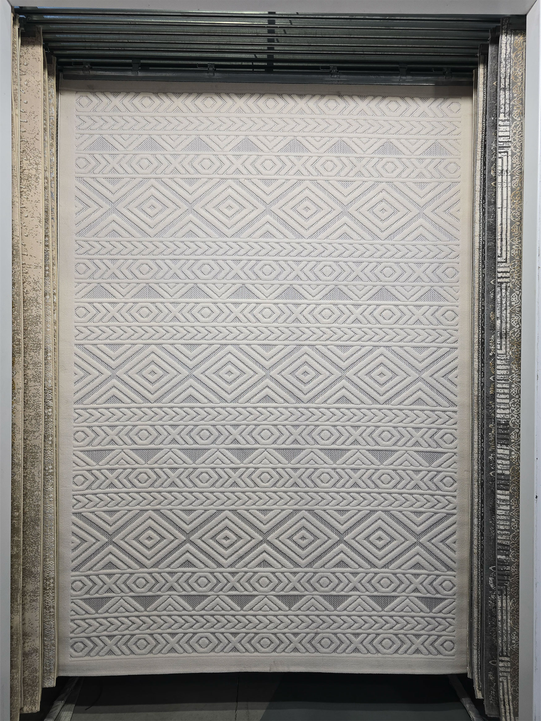 7103 2 1 luna rug bottom half textured detail white modern carpet